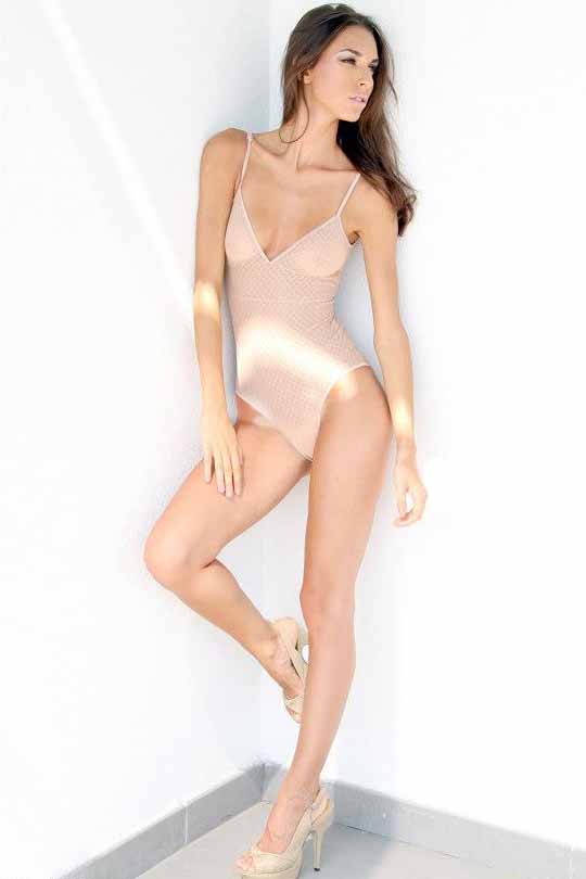 SIMONA, model in Milan — picture 12