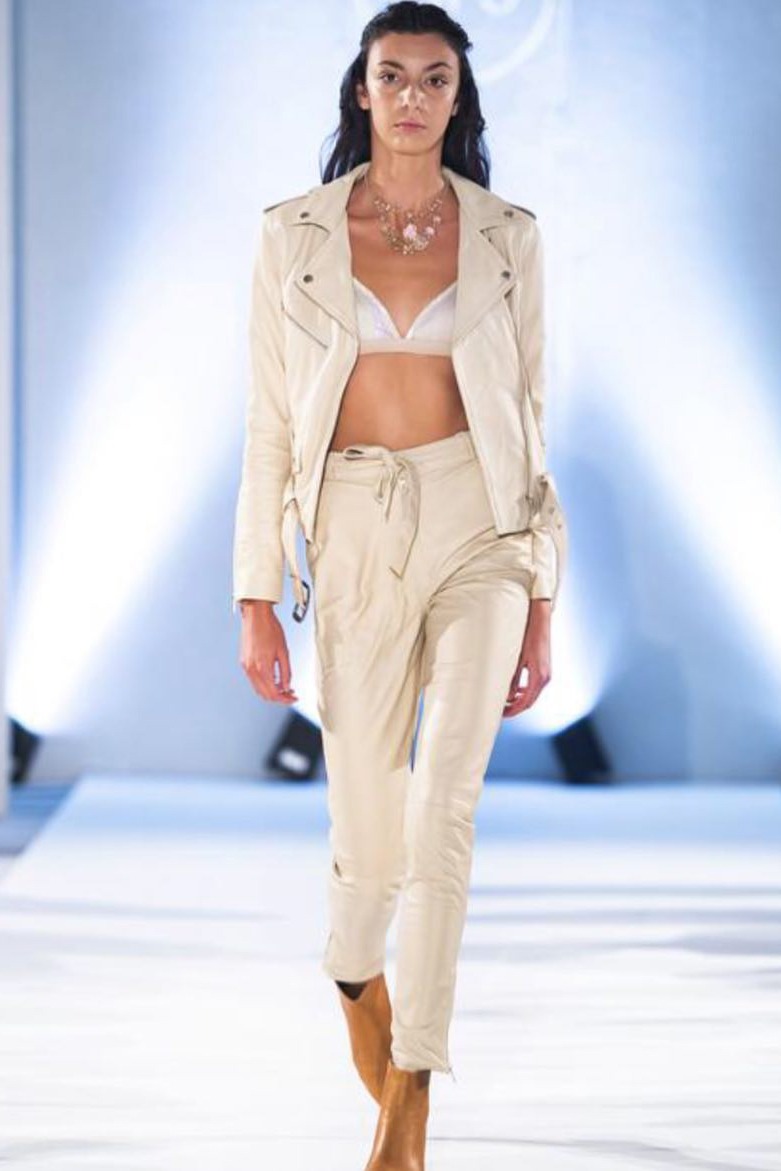 FEDERICA, model in Milan — picture 7