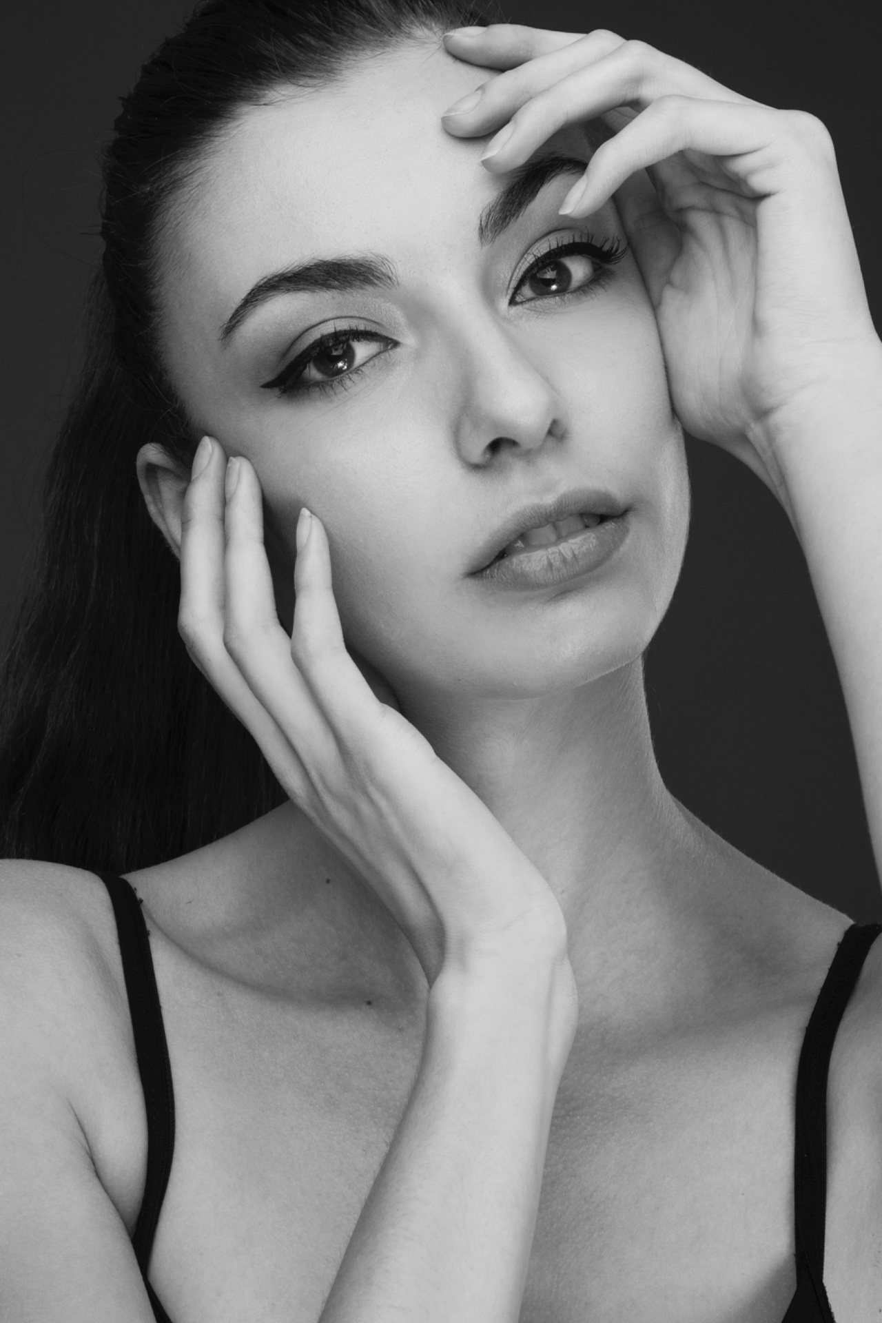 FEDERICA, model in Milan — picture 13