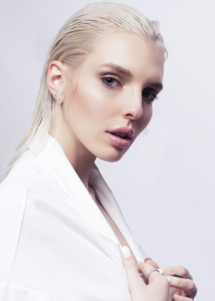 KSENIA, model in Milan — picture 6