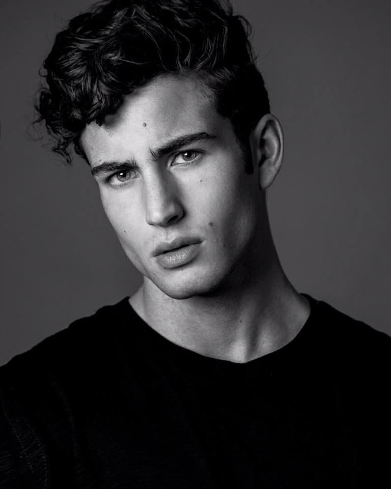 Valentin, model in Paris — picture 1