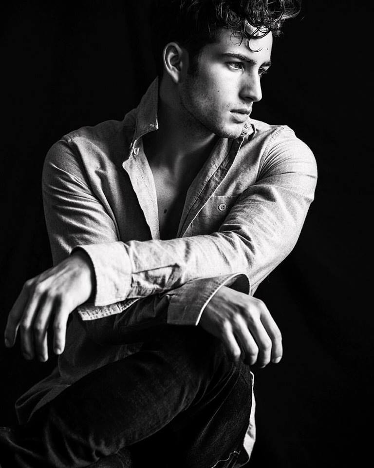 Valentin, model in Paris — picture 11