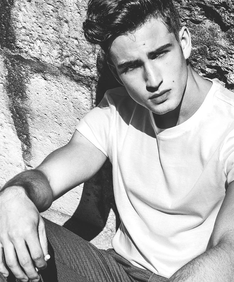 Valentin, model in Paris — picture 21