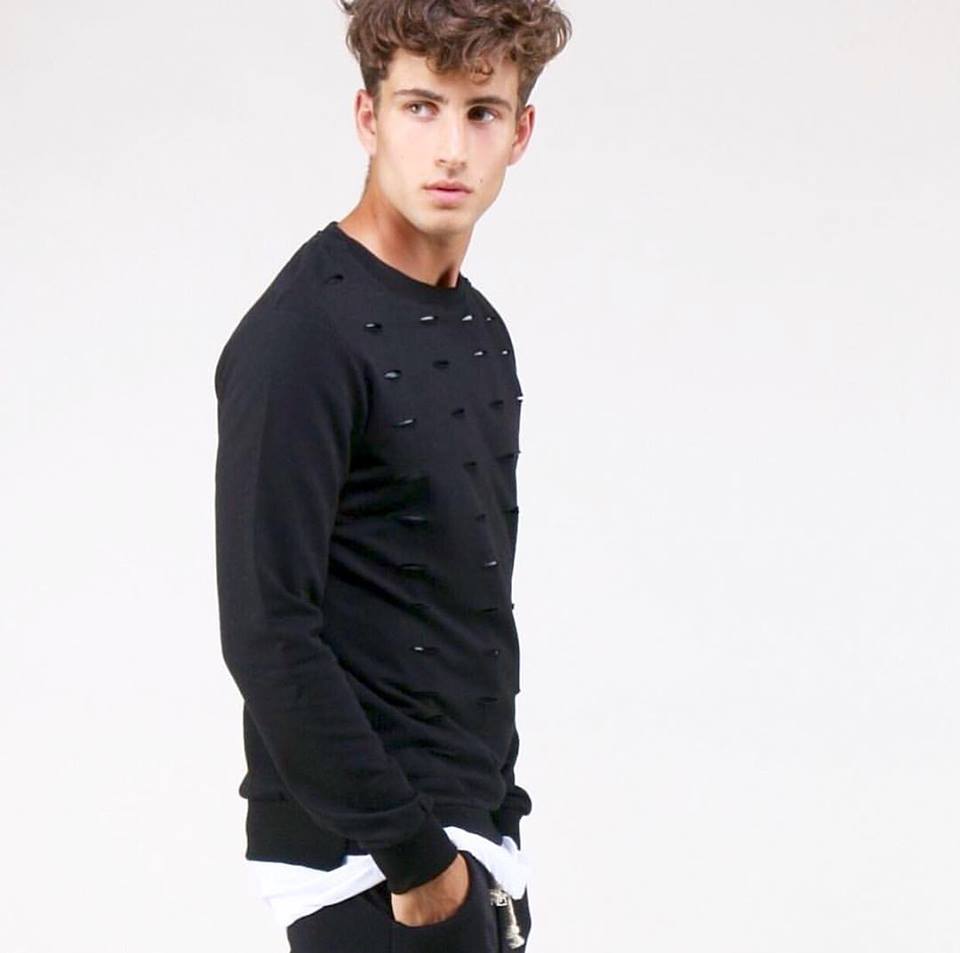 Valentin, model in Paris — picture 23