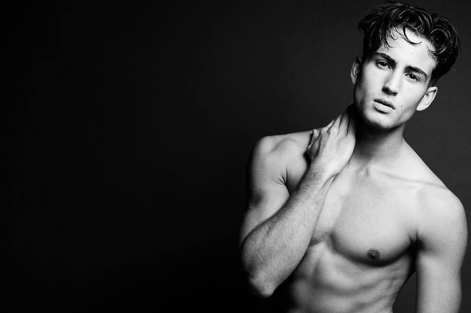 Valentin, model in Paris — picture 10