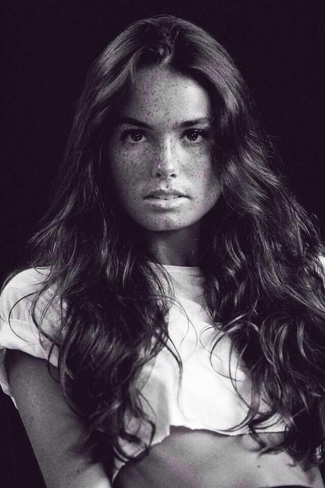 MARTINA, model in Milan — picture 33