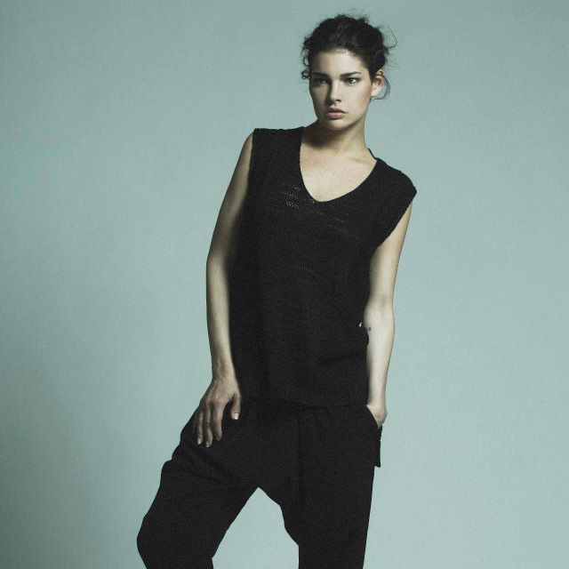 Camille, model in Paris — picture 3