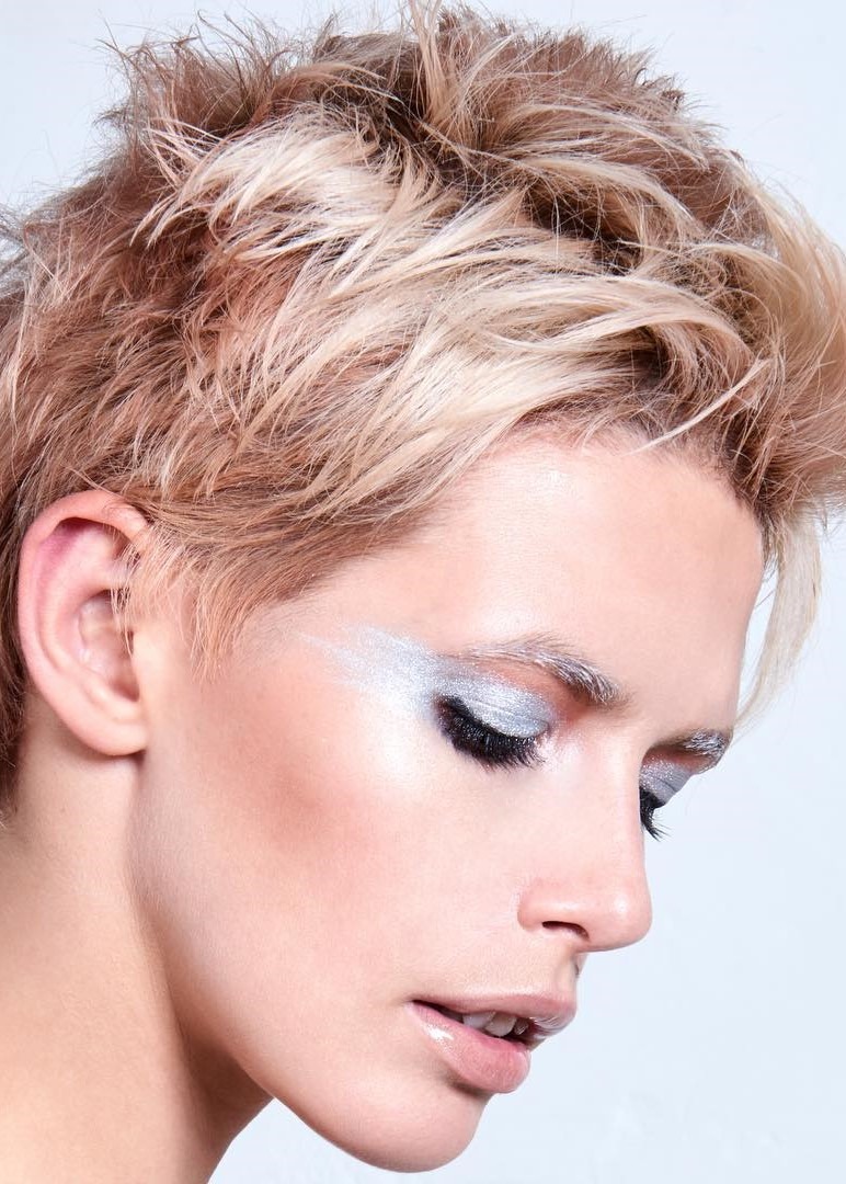 LARISA, model in Milan — picture 39