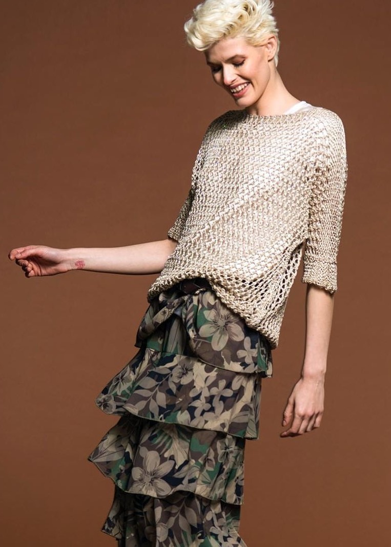 LARISA, model in Milan — picture 25