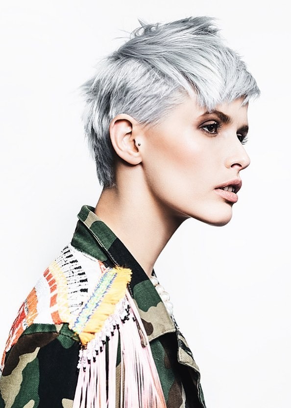LARISA, model in Milan — picture 37