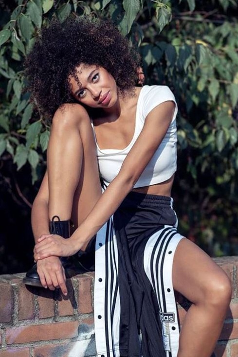 GLEIZIELI, model in Milan — picture 8