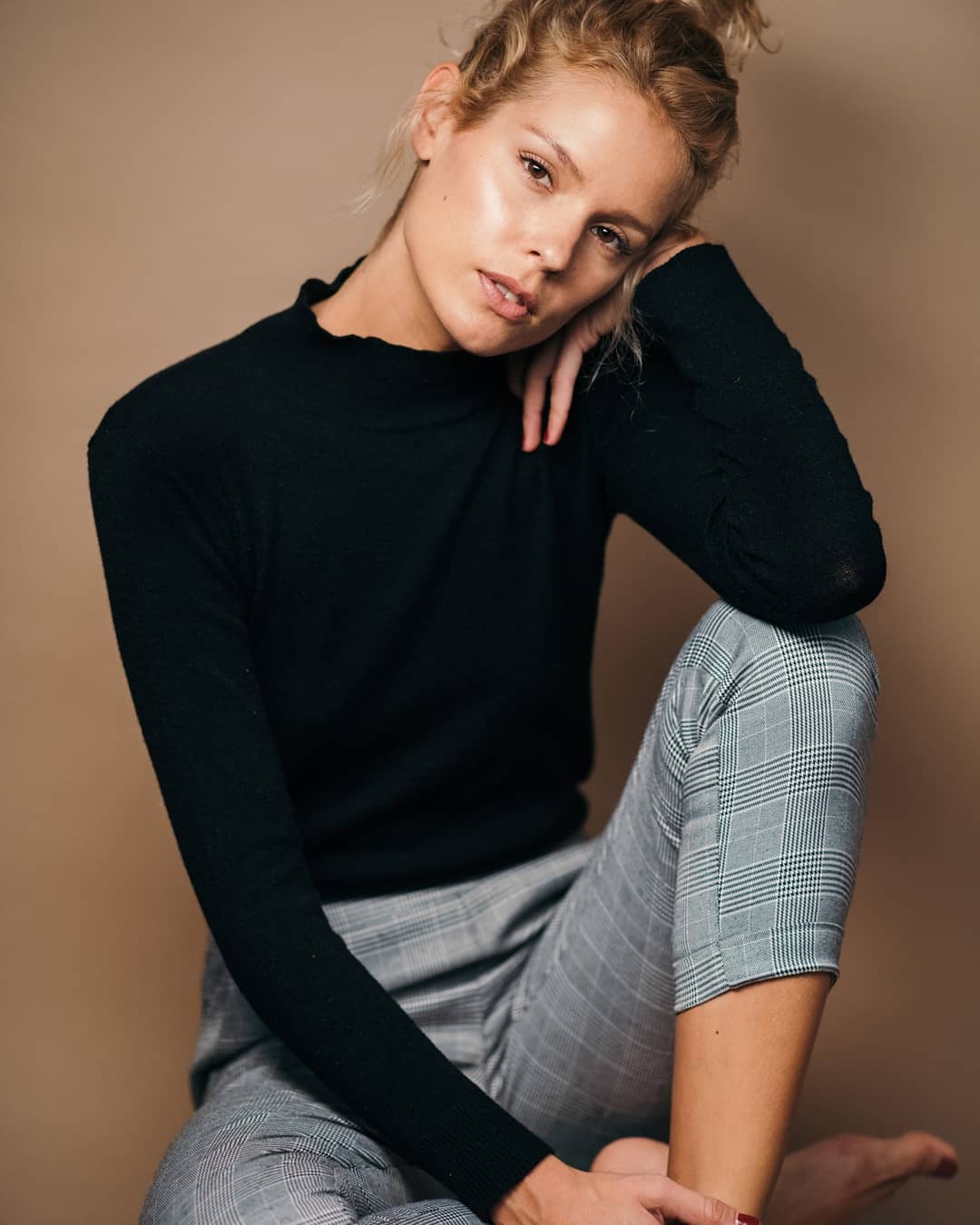 Solène, model in Paris — picture 2
