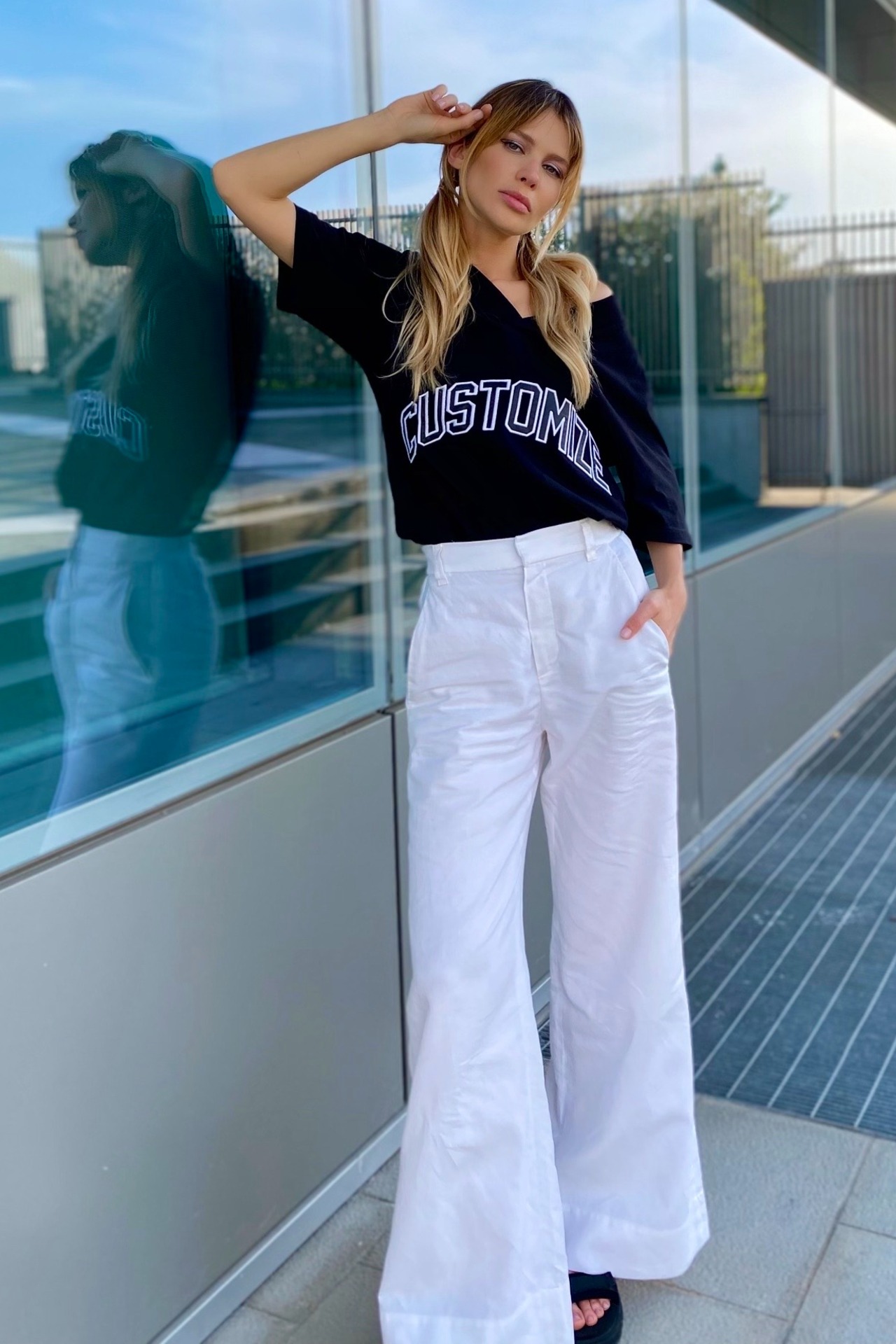 Karina, model in Milan — picture 6