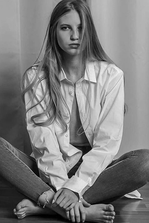 BEATRICE, model in Milan — picture 3