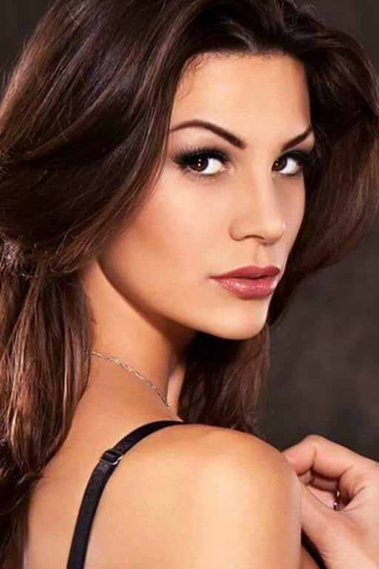 Maria Elena, model in Milan — picture 7
