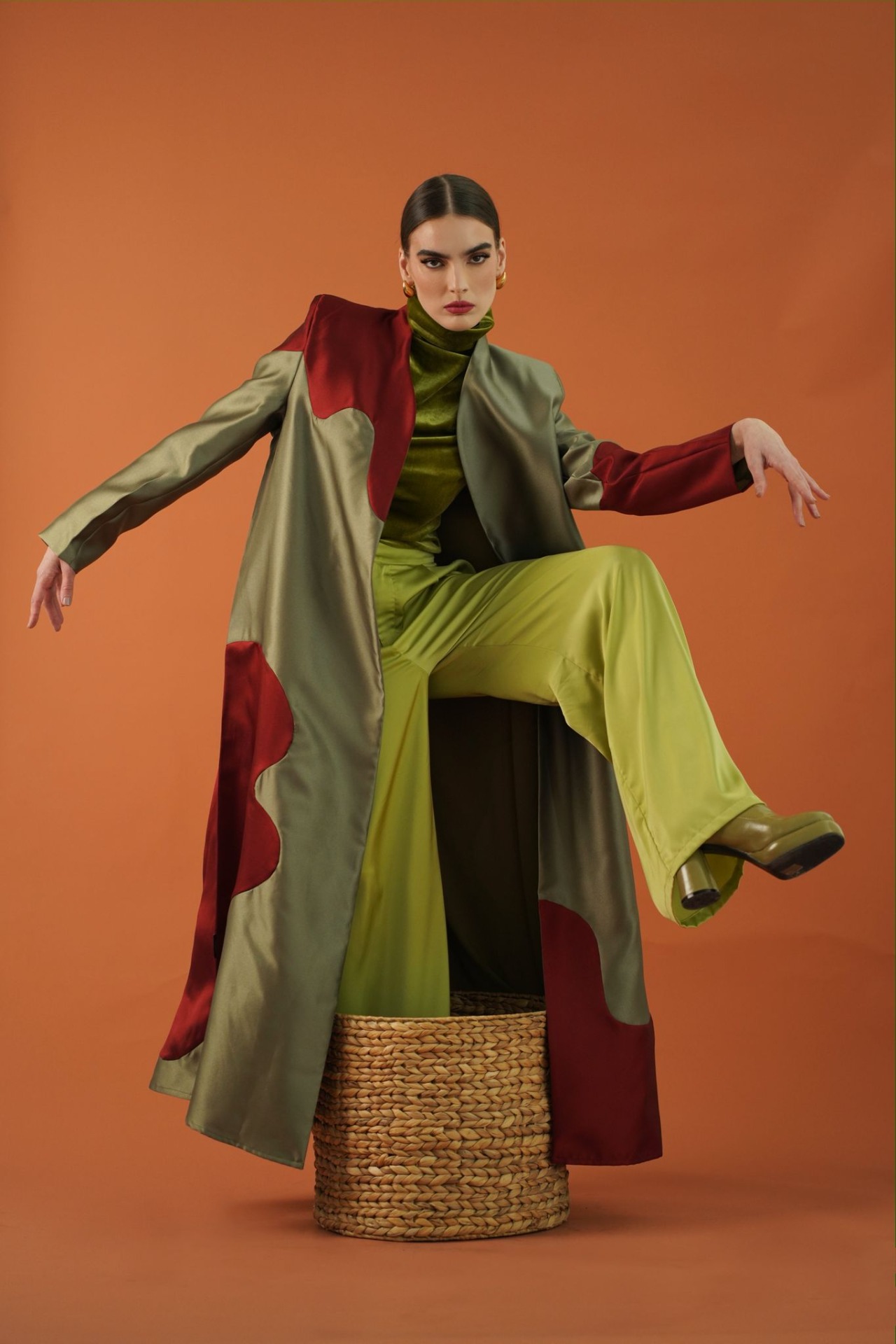 NICOLE, model in Milan — picture 22