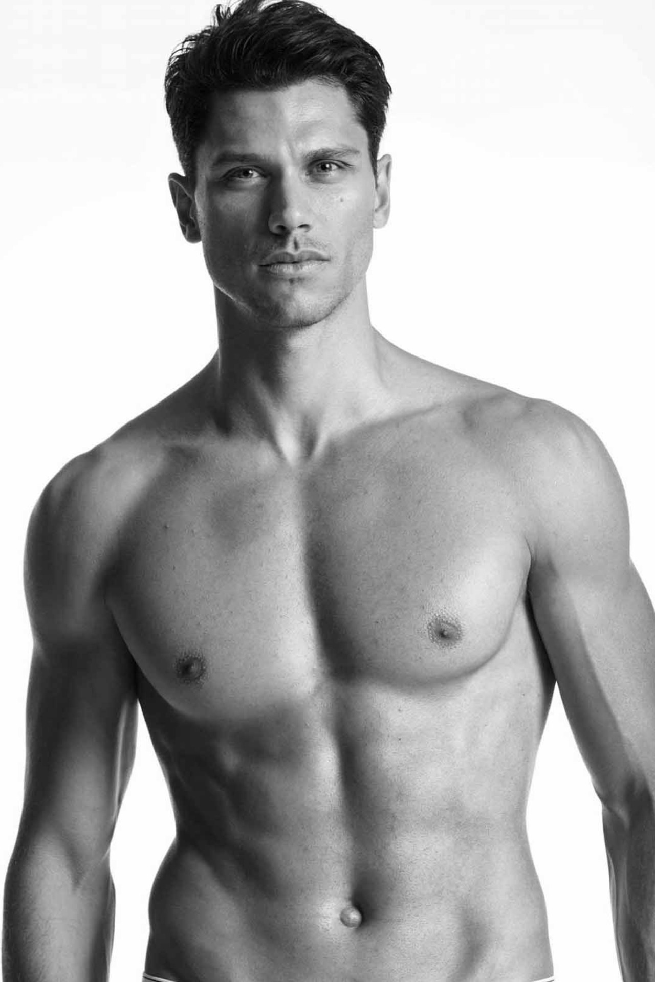 Valerio, model in Milan — picture 34
