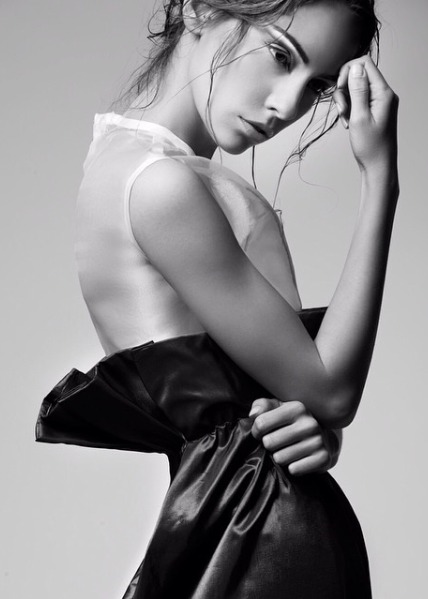 JOVANA, model in Milan — picture 14
