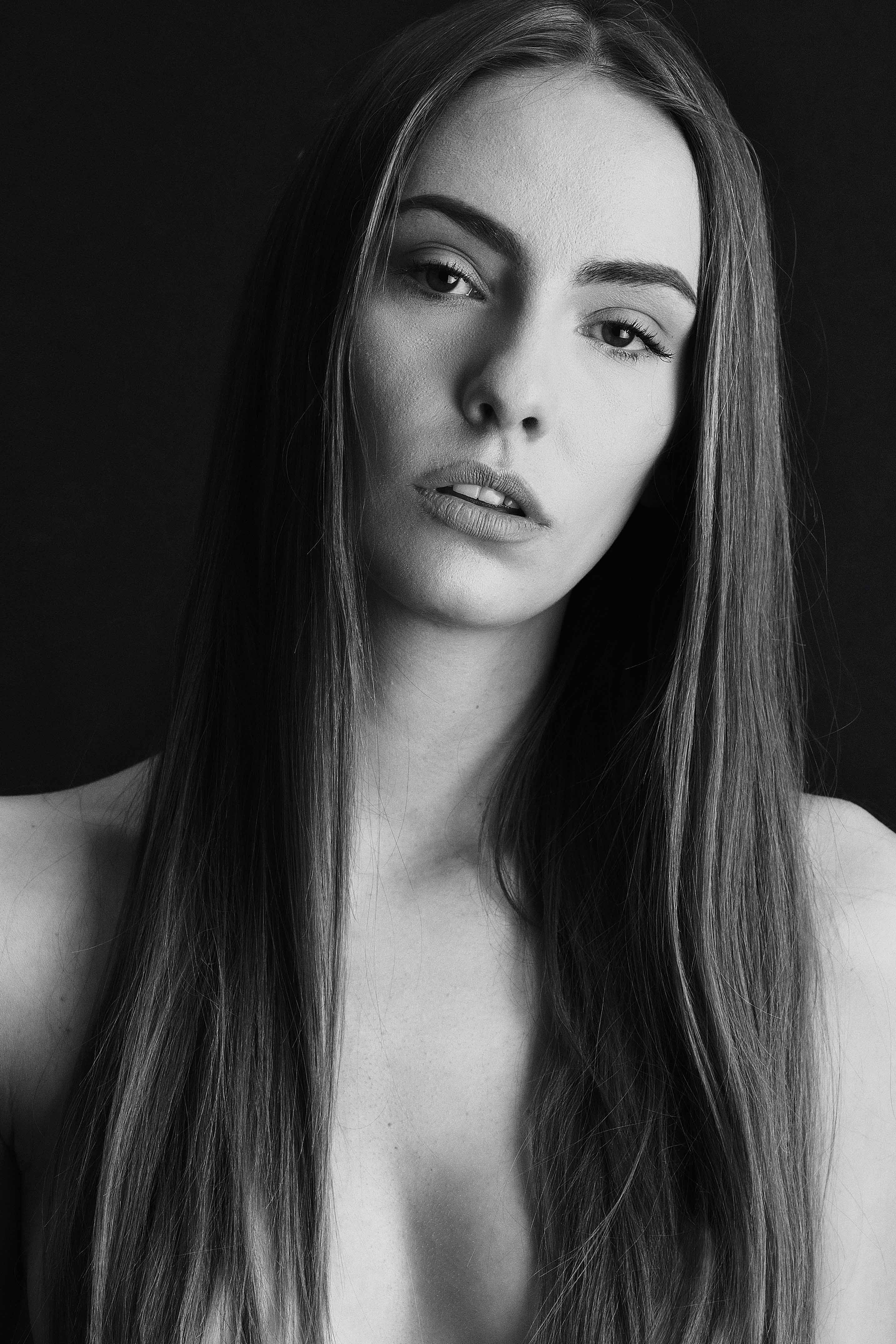 JOVANA, model in Milan — picture 15