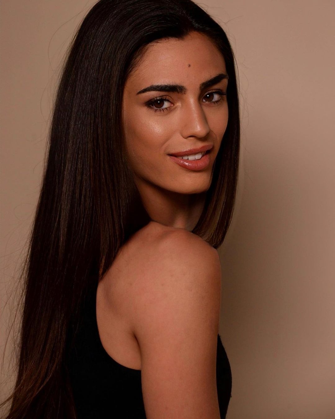 Giorgia Sabina, model in Milan — picture 10