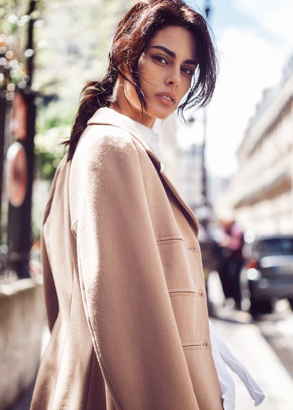 Ophélie, model in Paris — picture 8