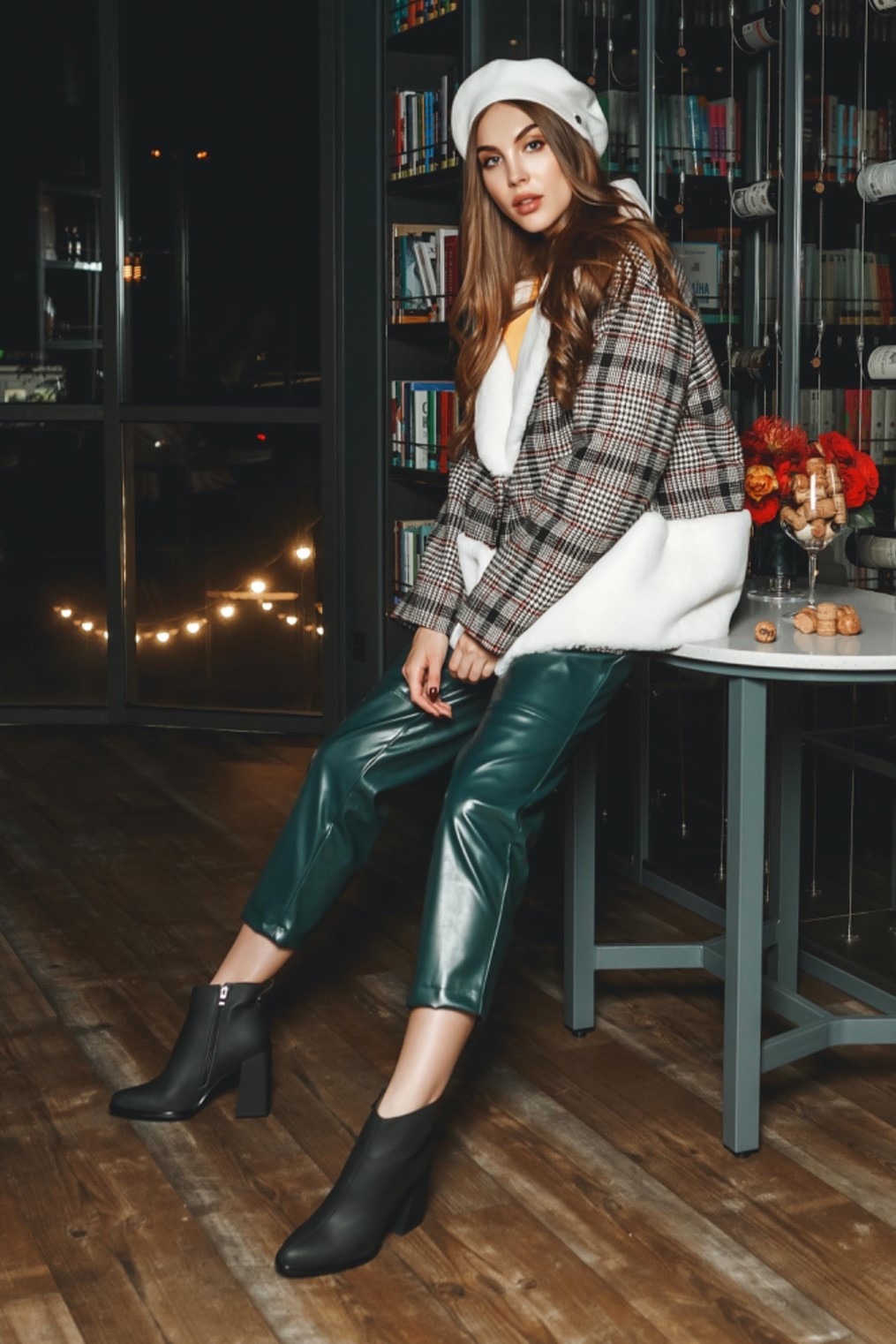 Polina, model in Milan — picture 21