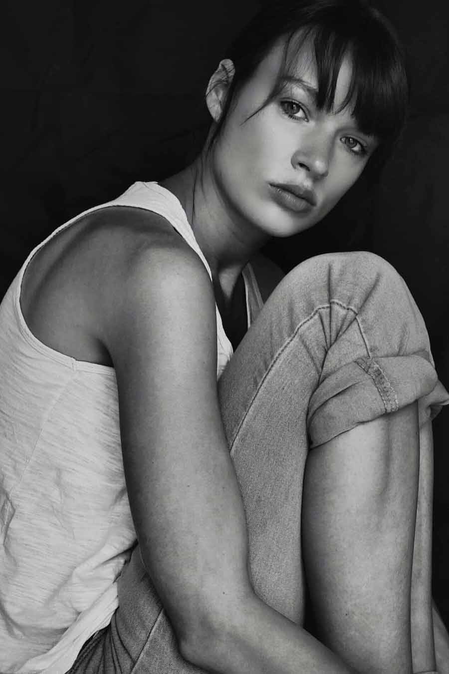 Nathalie, model in Paris — picture 1