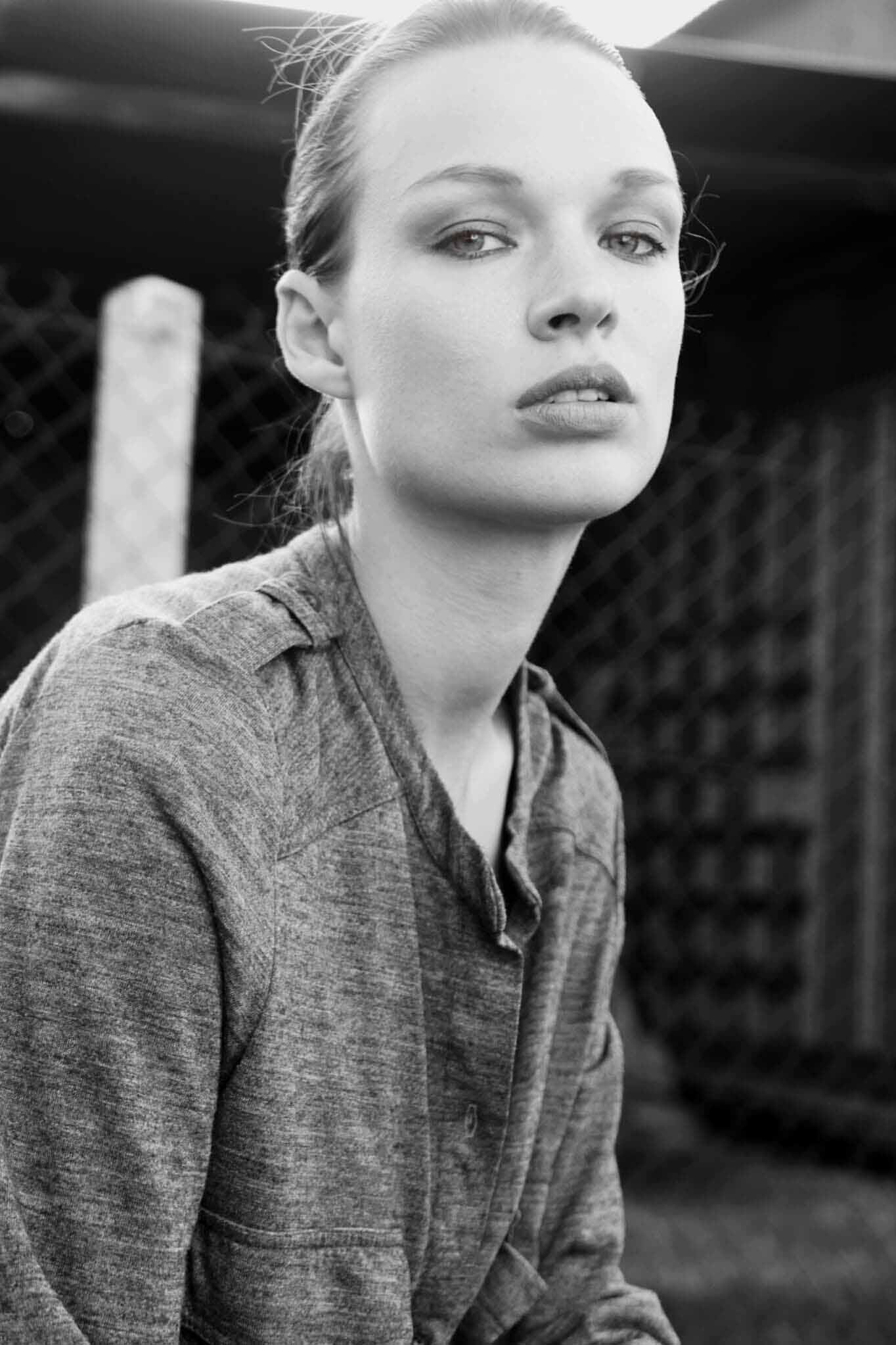 Nathalie, model in Paris — picture 16