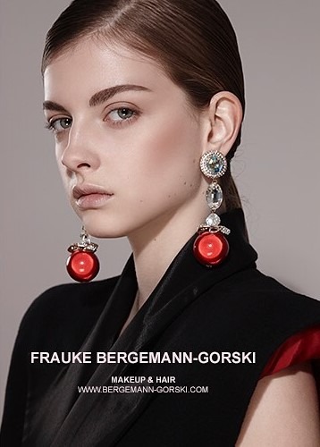Mathilde, model in Paris — picture 27