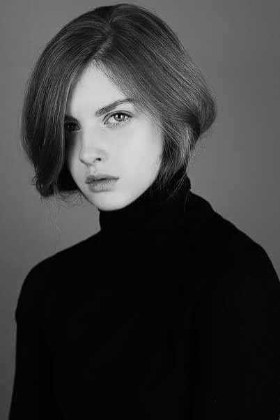 Mathilde, model in Paris — picture 30