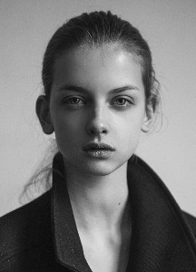 Mathilde, model in Paris