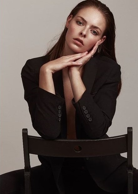 Jessica, model in Paris — picture 8