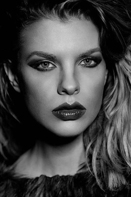 GEORGINA, model in Milan — picture 21