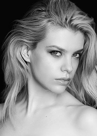 GEORGINA, model in Milan — picture 25