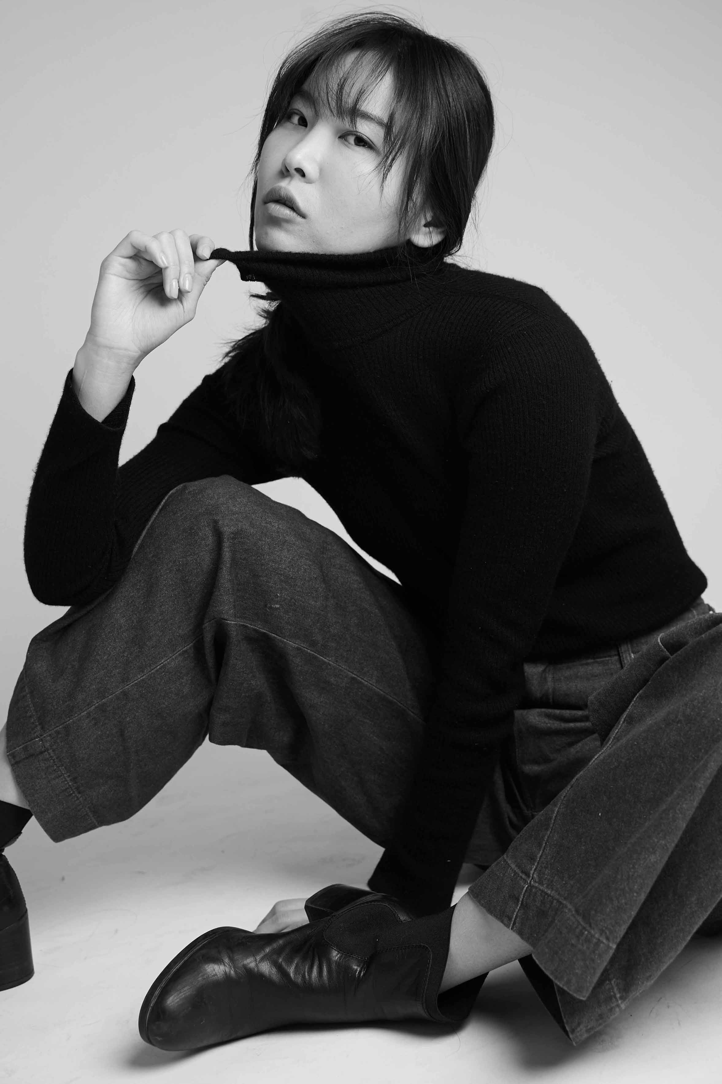 Lea, model in Paris — picture 6