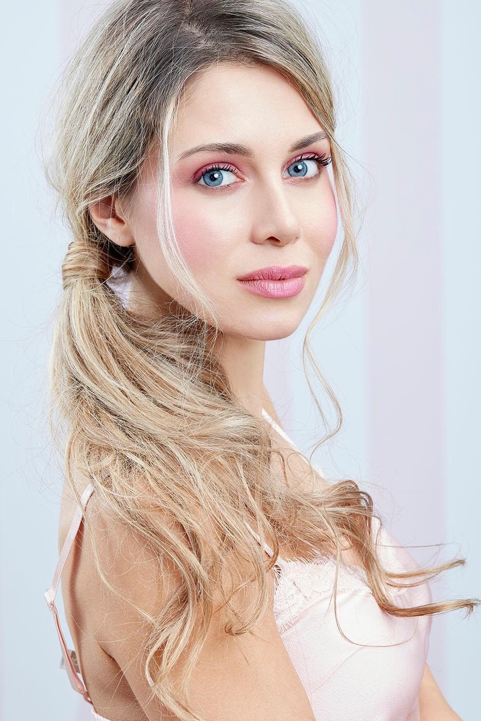 Sara, model in Milan — picture 8