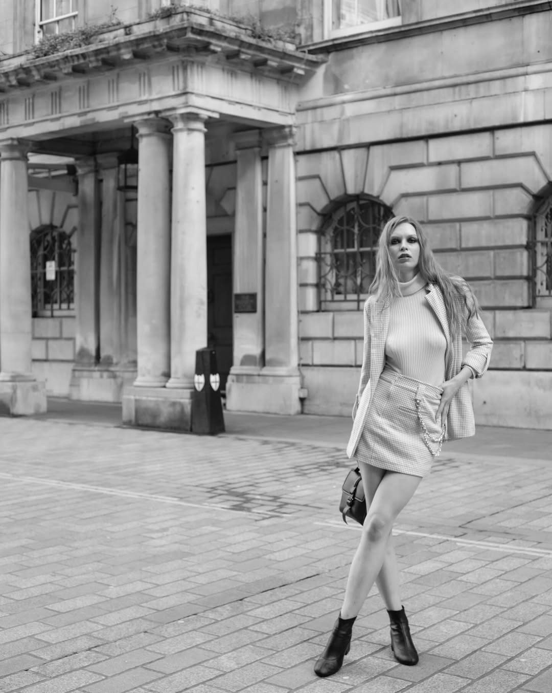 Agnieszka, model in Paris — picture 16