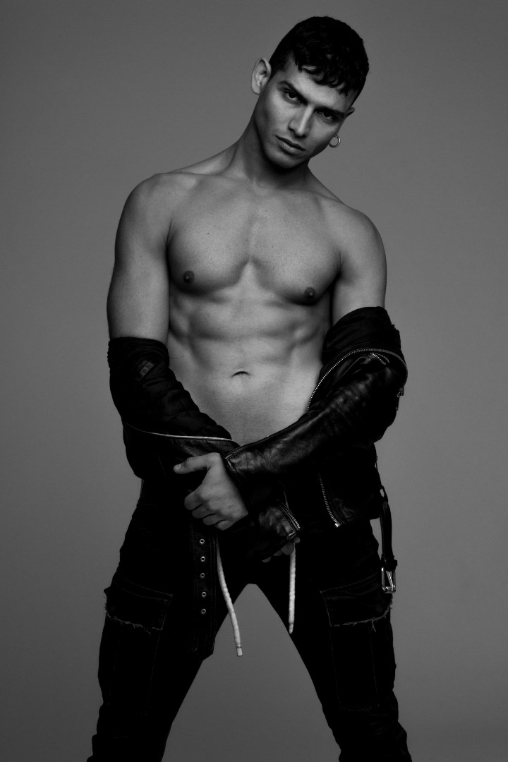 Chams-Eden, model in Paris — picture 1
