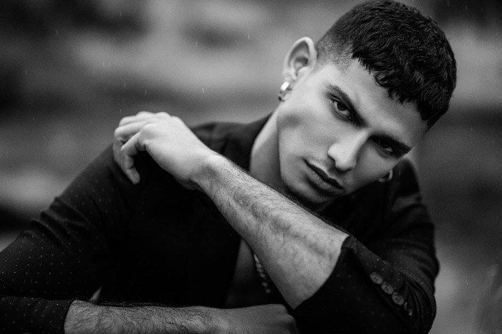Chams-Eden, model in Paris — picture 3