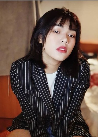 Siqi, model in Milan — picture 8