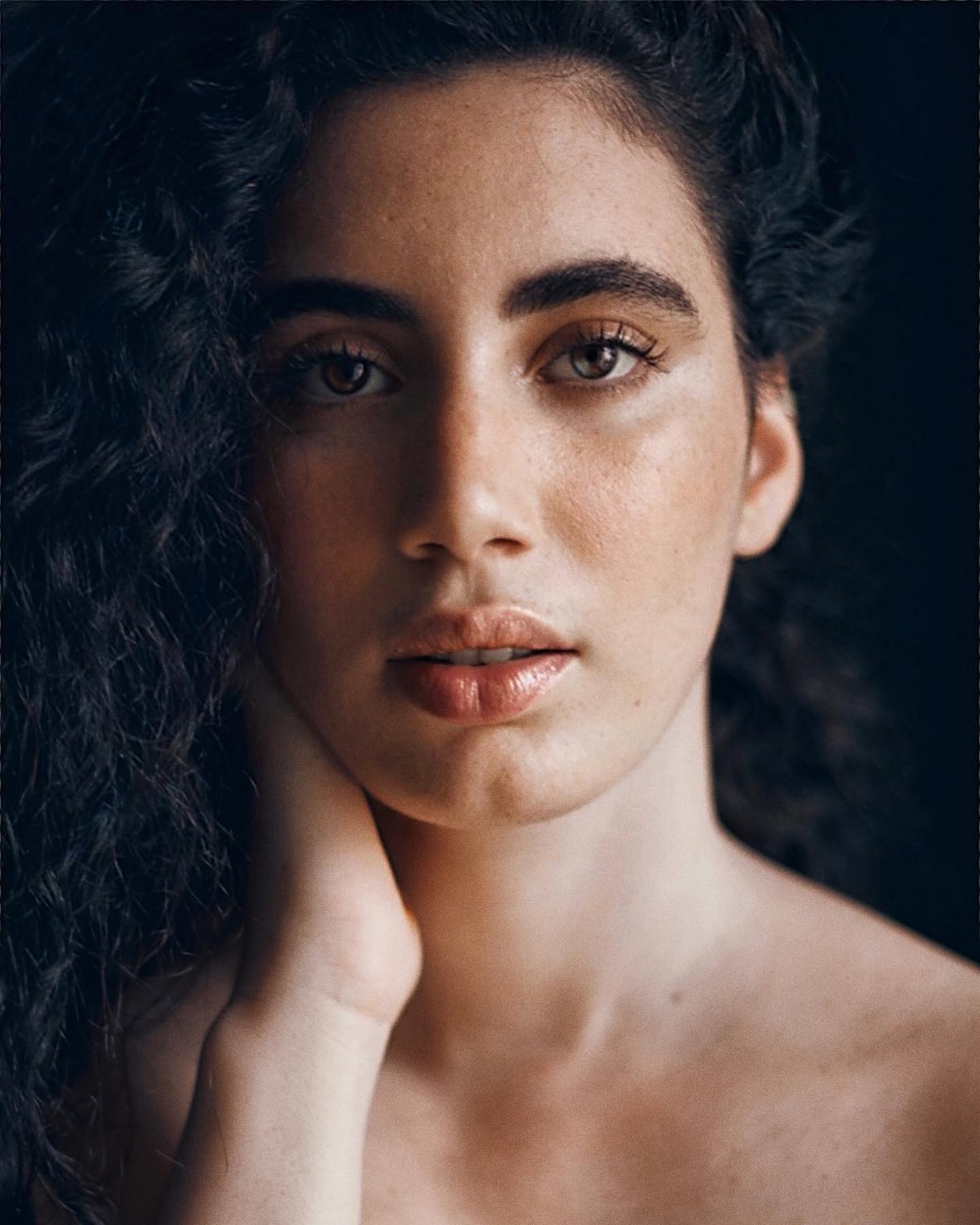 Yasmine, model in Paris — picture 11