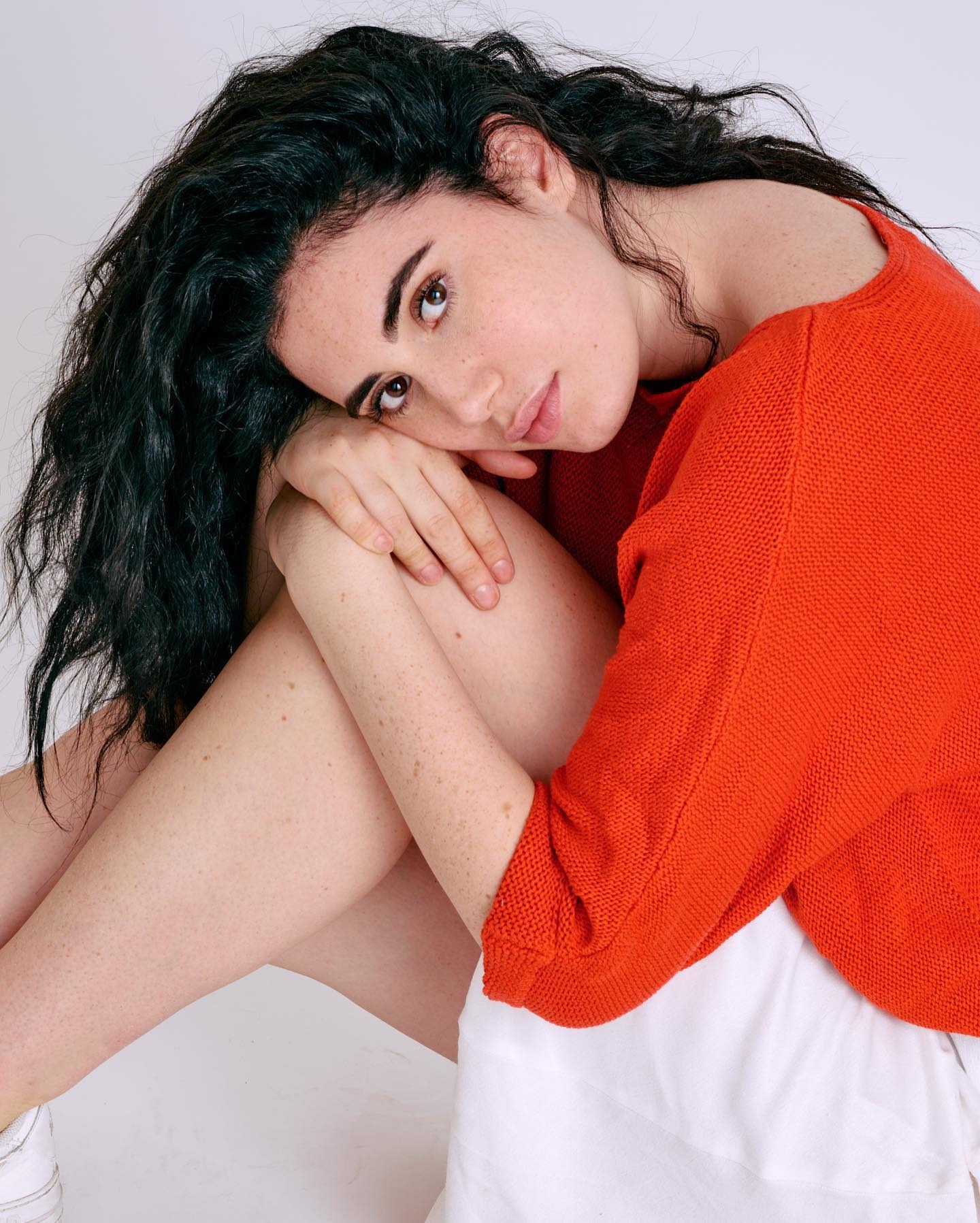 Yasmine, model in Paris — picture 2