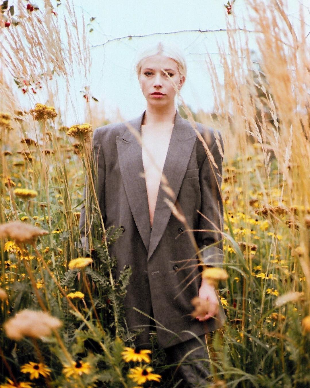 Ausrine, model in London — picture 17