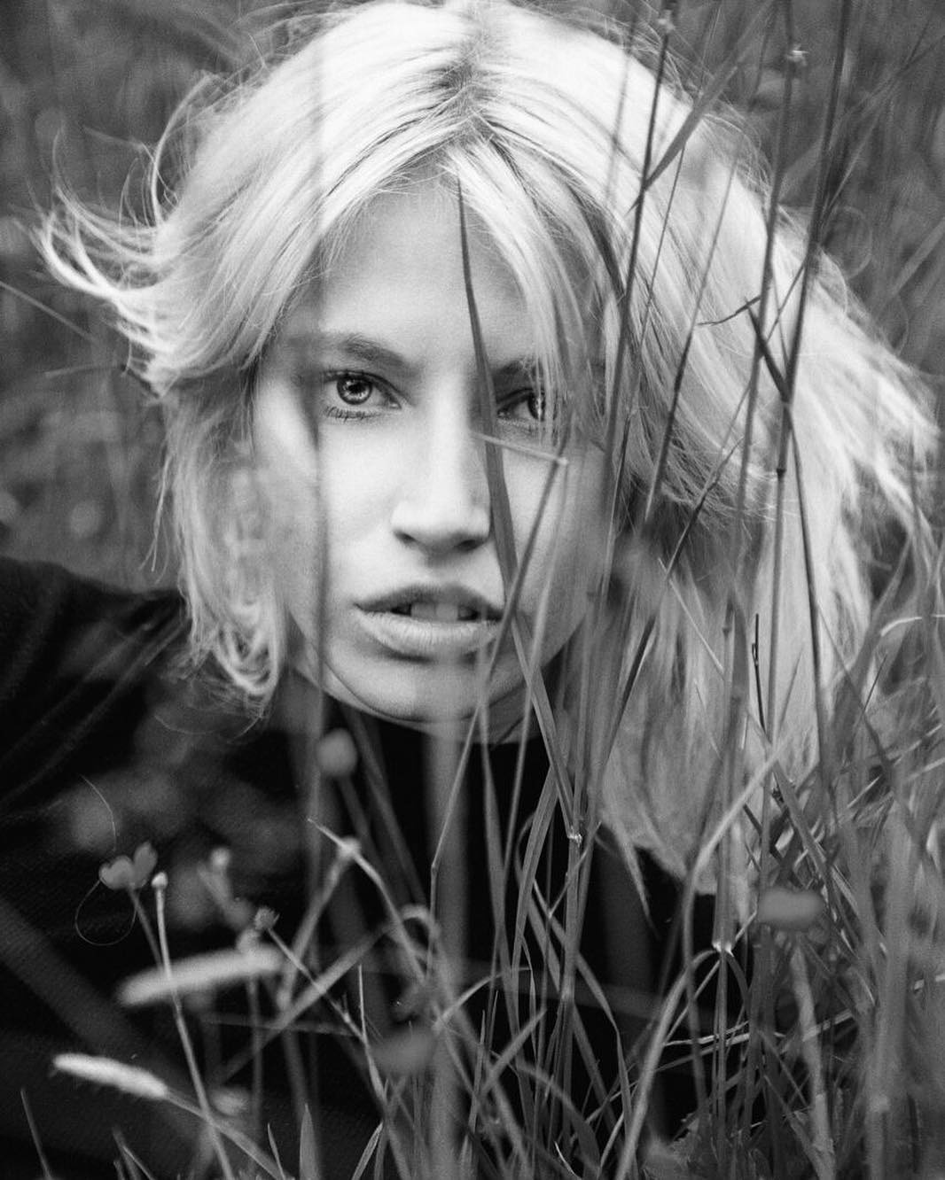 Ausrine, model in London — picture 19