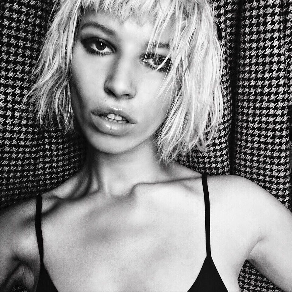 Ausrine, model in London — picture 24
