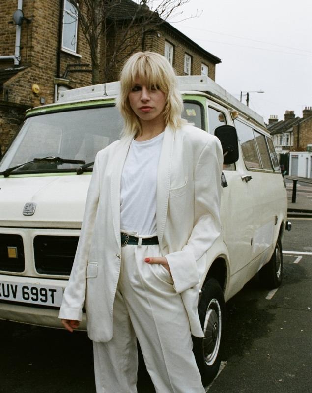 Ausrine, model in London — picture 36