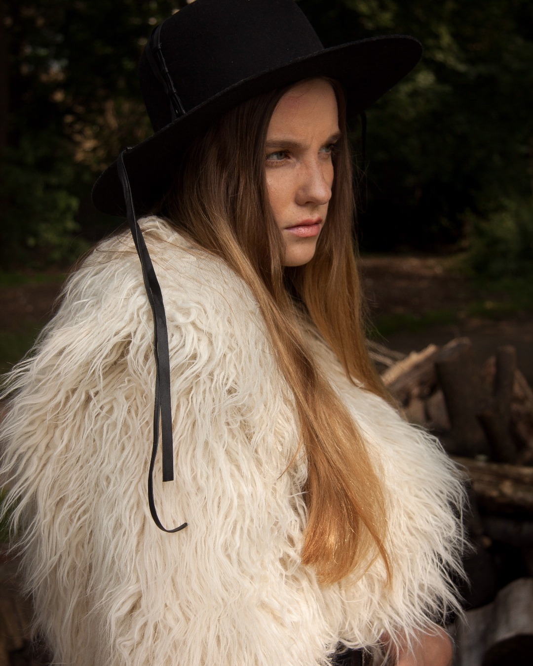 Julia, model in London — picture 15