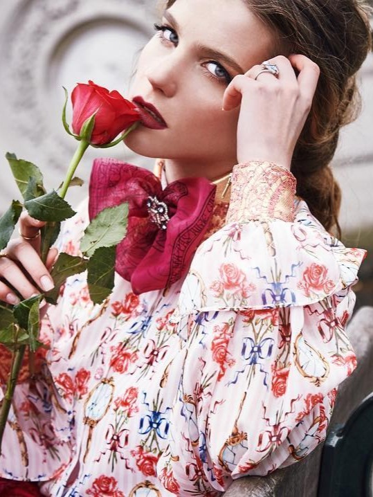 Julia, model in London — picture 17