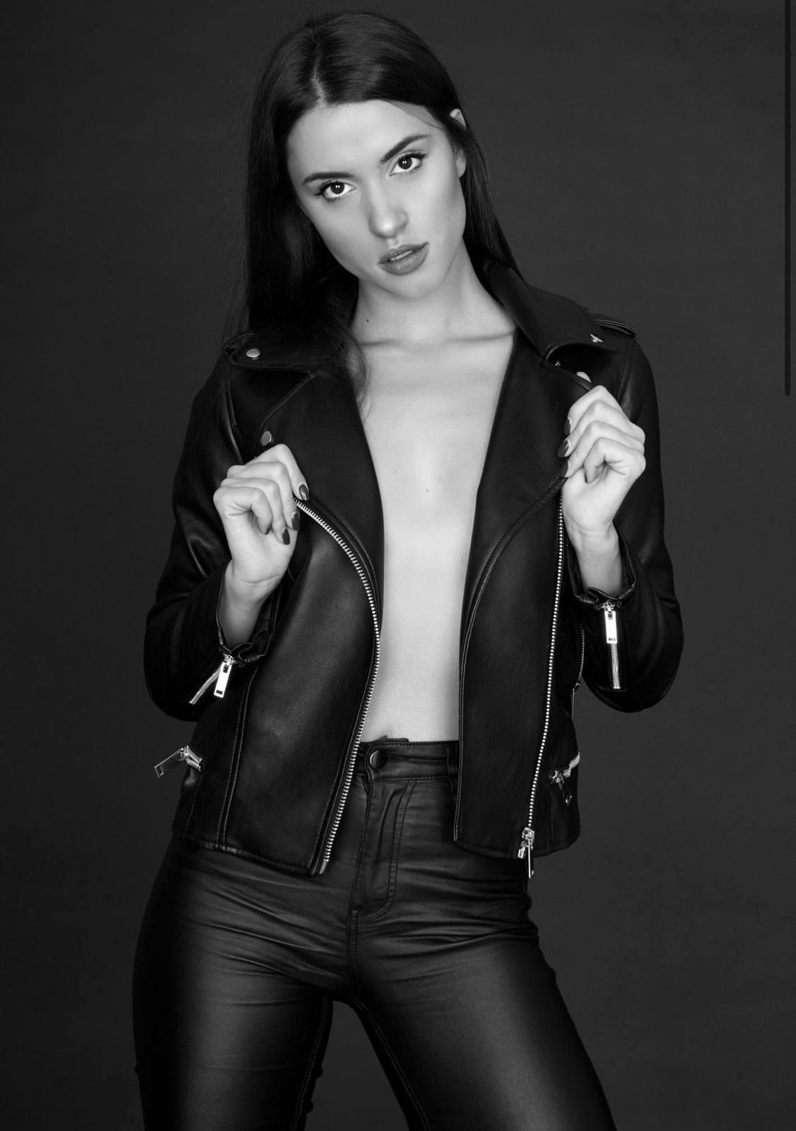 Luchiya, model in London — picture 9
