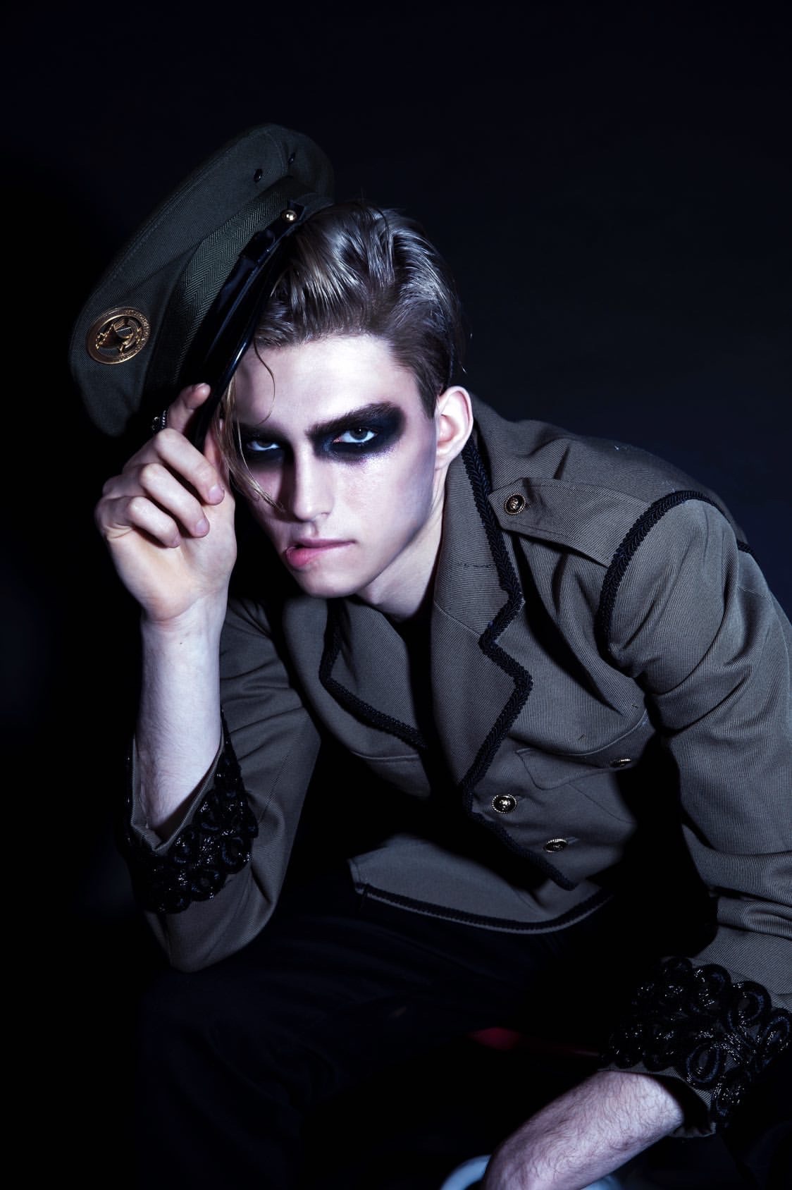 Aivis, model in Paris — picture 12